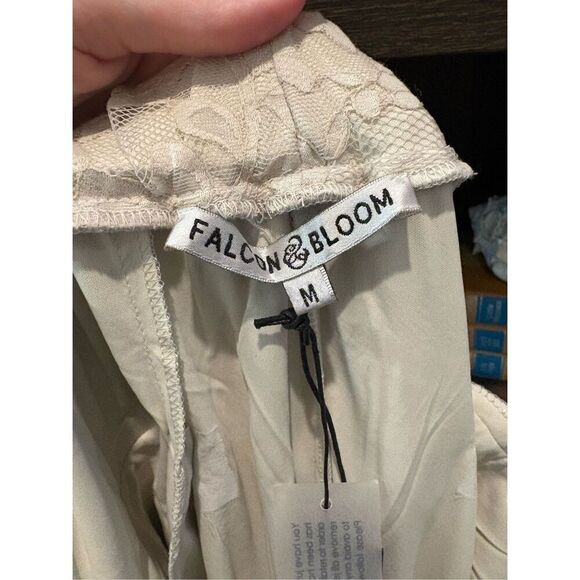 NWT Falcon & Bloom x Gold Hawk Cream Lace Pants Size Medium - Picture 7 of 10